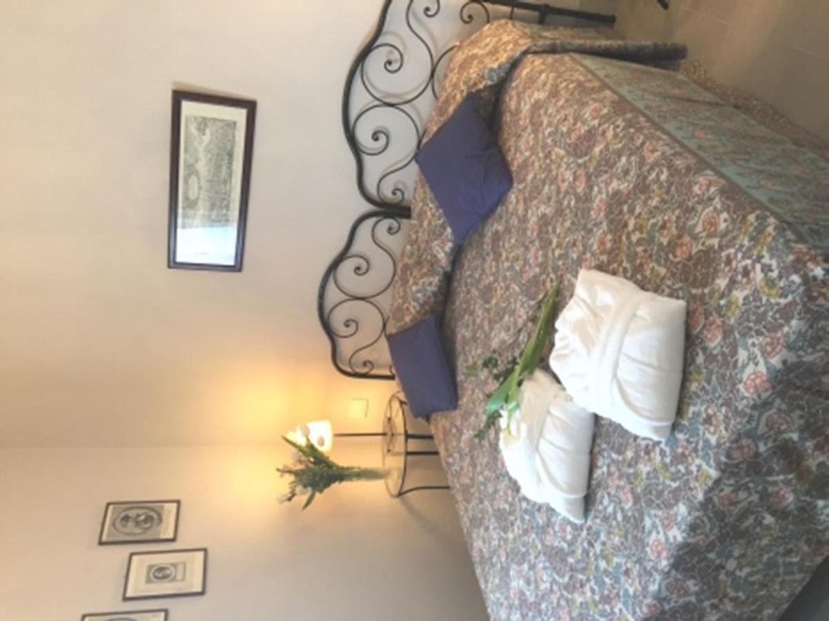 Bed and Breakfast Agriturismo Fiamberta Чертоза-ді-Павія Екстер'єр фото
