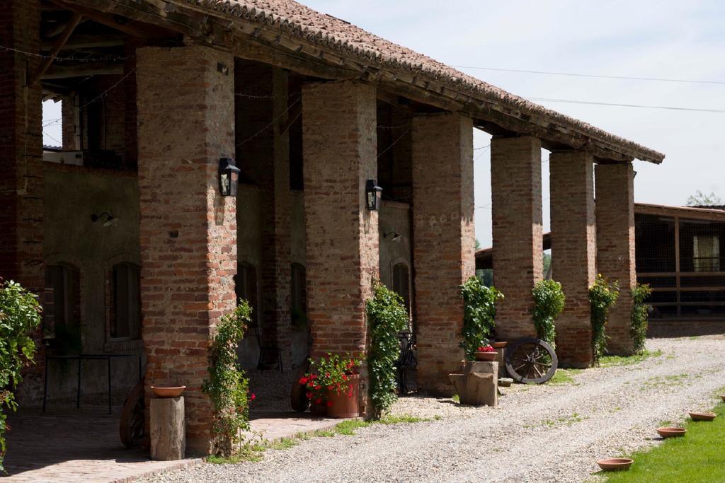 Bed and Breakfast Agriturismo Fiamberta Чертоза-ді-Павія Екстер'єр фото