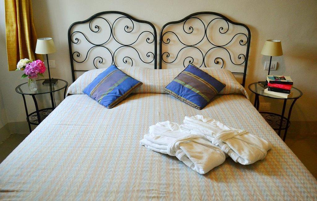 Bed and Breakfast Agriturismo Fiamberta Чертоза-ді-Павія Екстер'єр фото