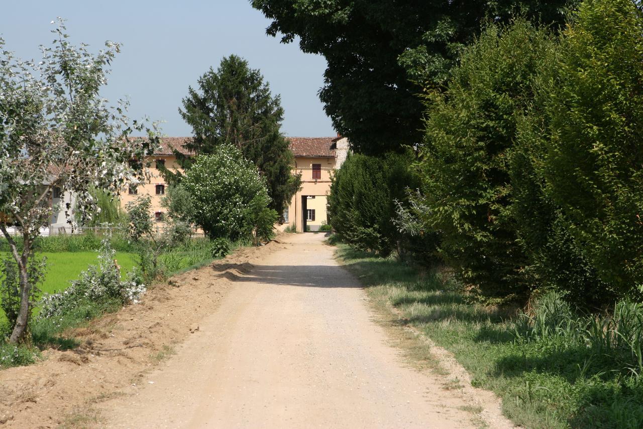 Bed and Breakfast Agriturismo Fiamberta Чертоза-ді-Павія Екстер'єр фото