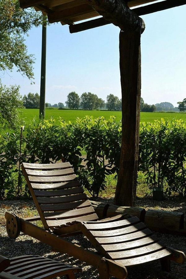Bed and Breakfast Agriturismo Fiamberta Чертоза-ді-Павія Екстер'єр фото